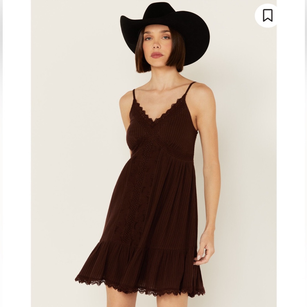 SHYANNE WOMEN'S CROCHET TRIM MINI DRESS